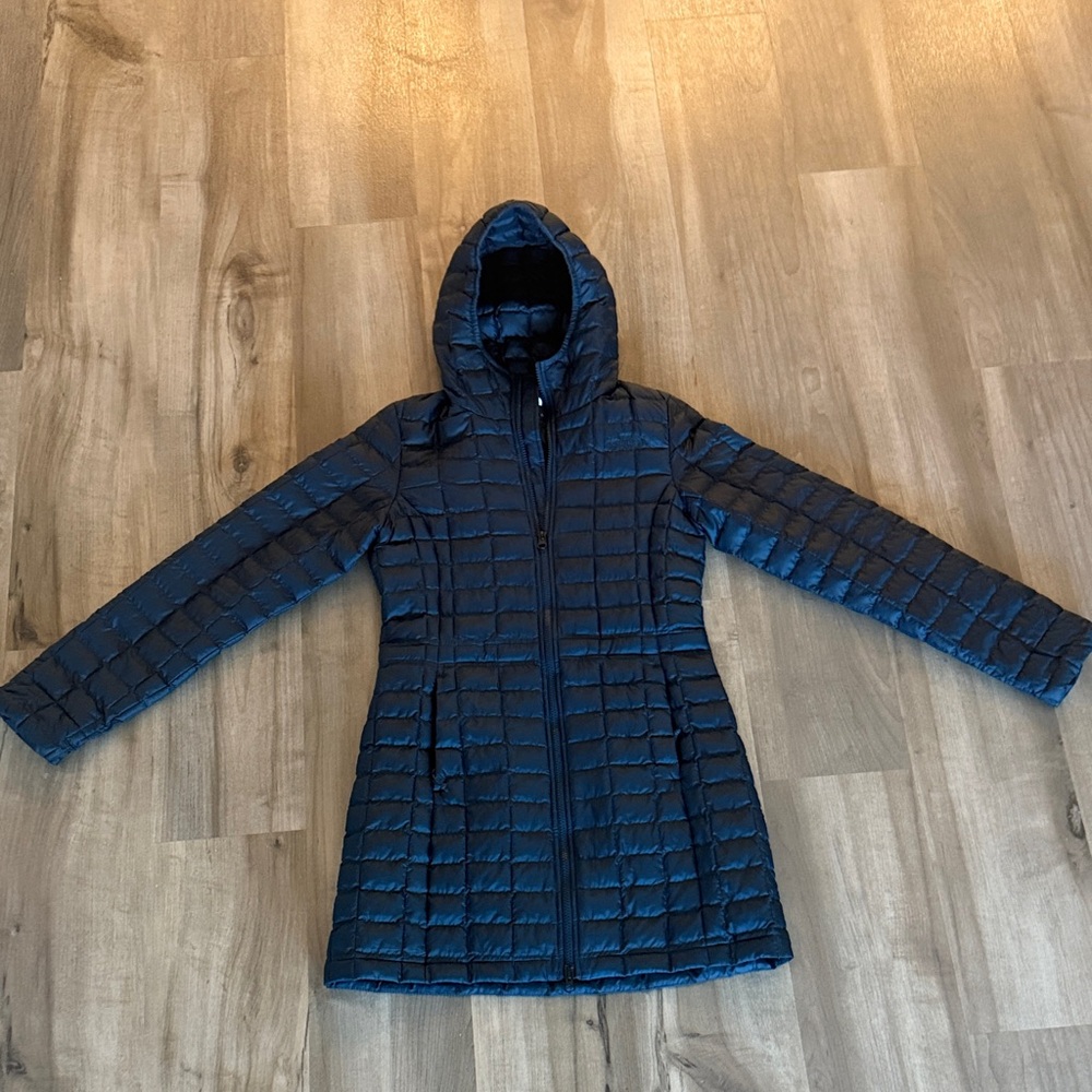 The North Face Women's Navy Puffer Jacket